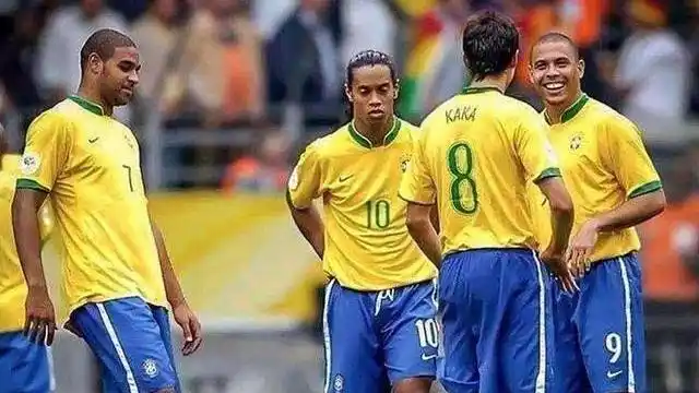 他在场上的 他在场上的