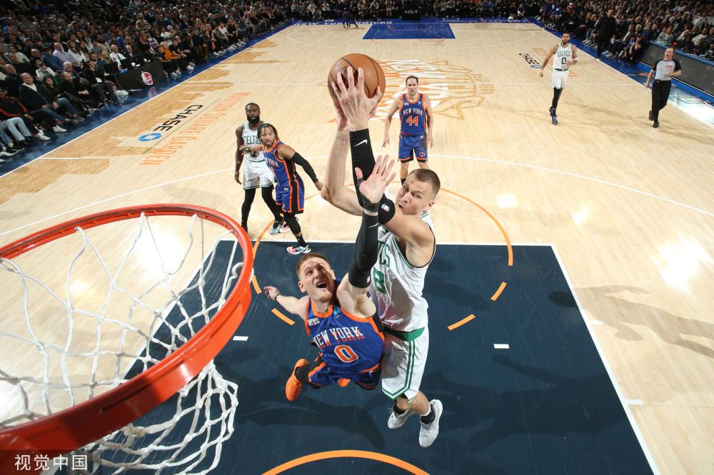 色表现吸引 色表现吸引